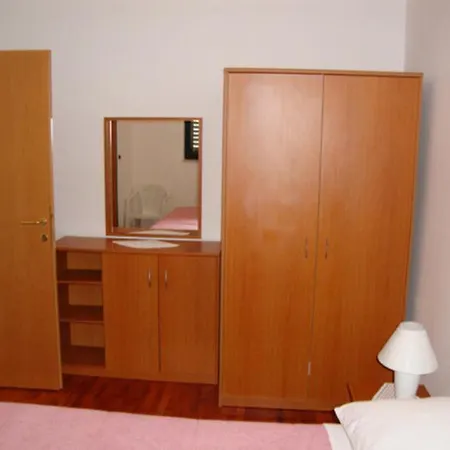 Apartment Marin Peros